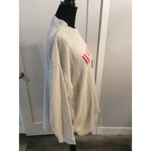 Wisconsin Badgers Soft Long sleeve Sweater Plus size XXL Women's - Picture 2 of 5